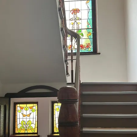 Schoene 3 Zimmer Wohnung Mit Grossem Balkon Bis 7 Personen Naumburg  Exterior photo