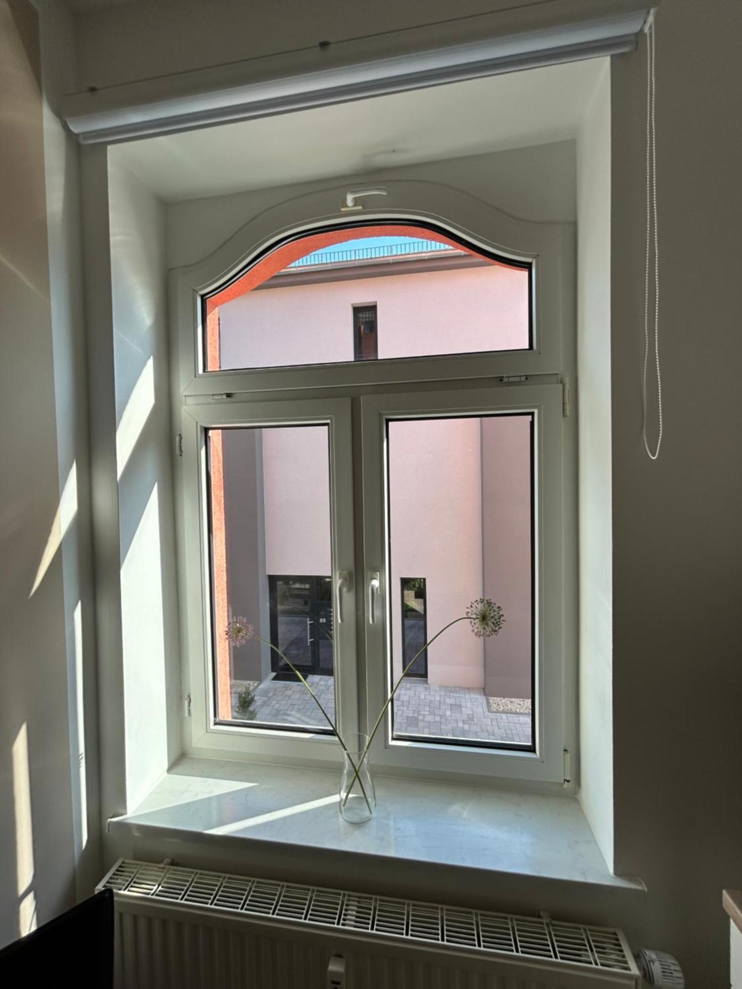 Schoene 3 Mit Grossem Balkon Bis 7 Personen Naumburg (Saale)