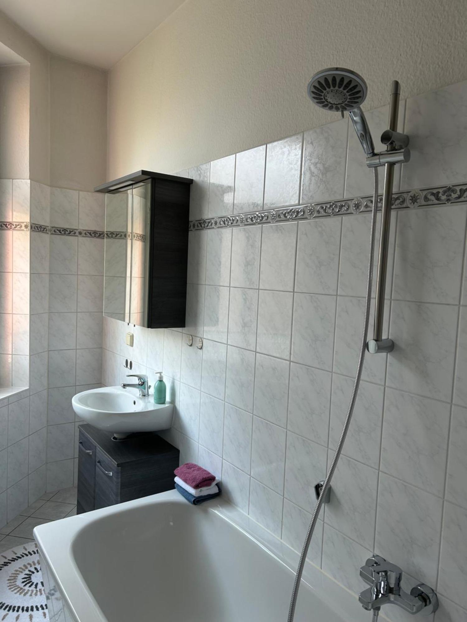 Schoene 3 Mit Grossem Balkon Bis 7 Personen Apartment Naumburg (Saale)