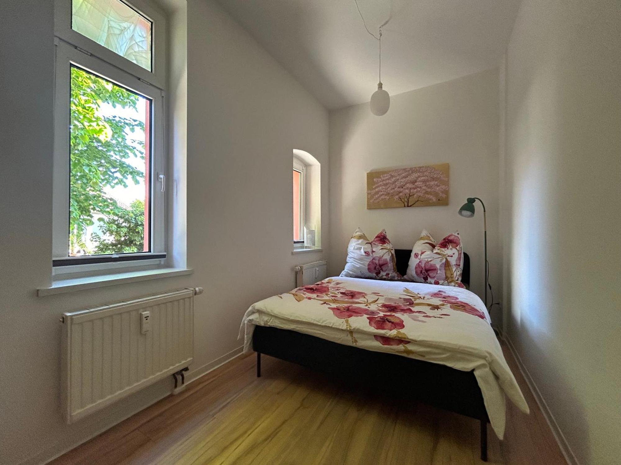 Schoene 3 Mit Grossem Balkon Bis 7 Personen * Naumburg (Saale)